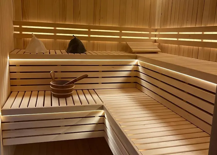 Comfort Oraz Comfort Wellness Zone Sauna Jacuzzi Дом отдыха *
